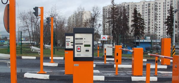 Hệ thống an ninh của các bãi đỗ xe khuyến khích của Moscow và các lô tạm giữ dựa trên SecurOS